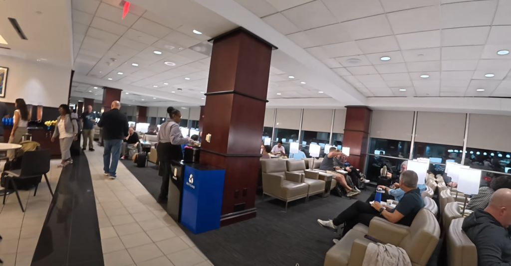 Crowded United Club at Houston International Airport